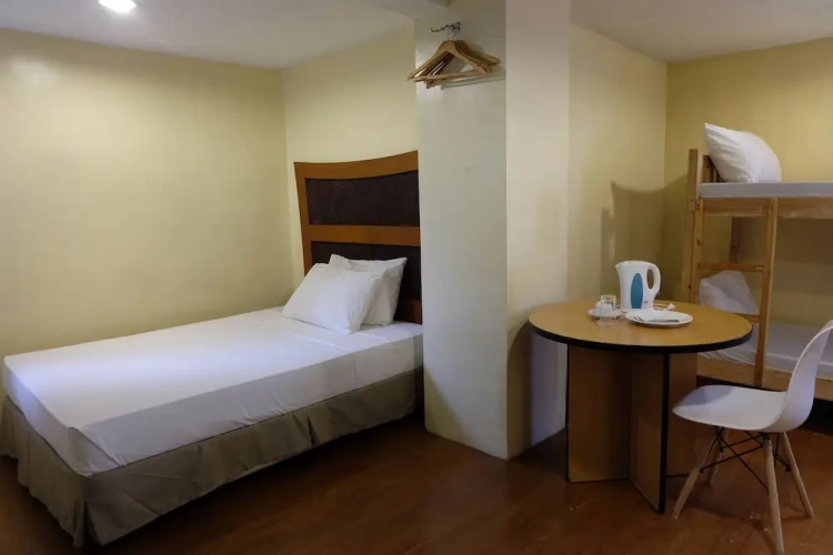 Standard Quadruple room