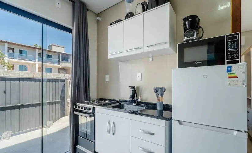 Apt w/ 1 Bedroom and Air Conditioning Irn0103