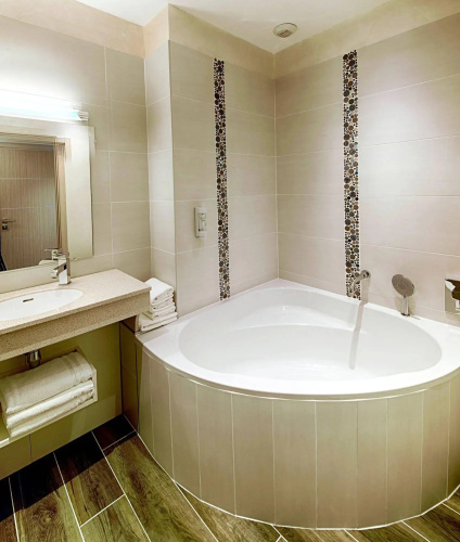 Hôtel Restaurant & Spa LE VAL MORET