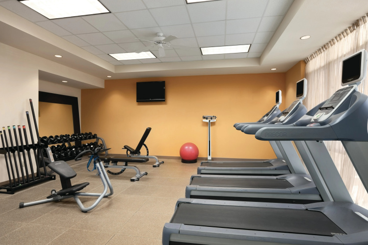 Embassy Suites by Hilton East Peoria Riverfront Hotel & Conf photo 23