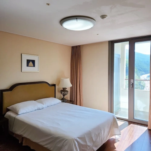Quadruple Suite
