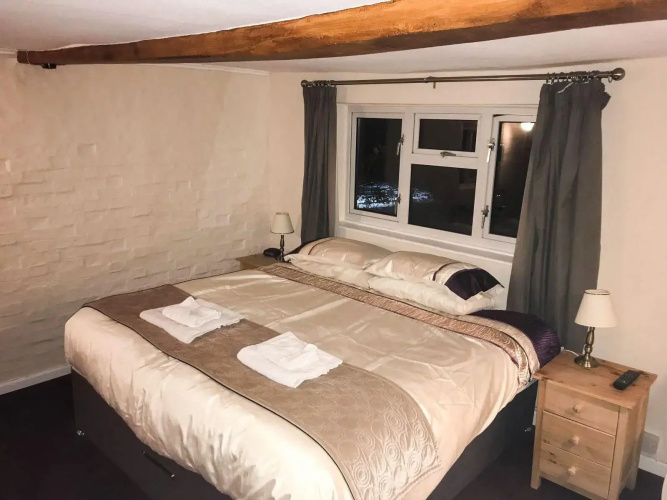 The Pear Tree Inn