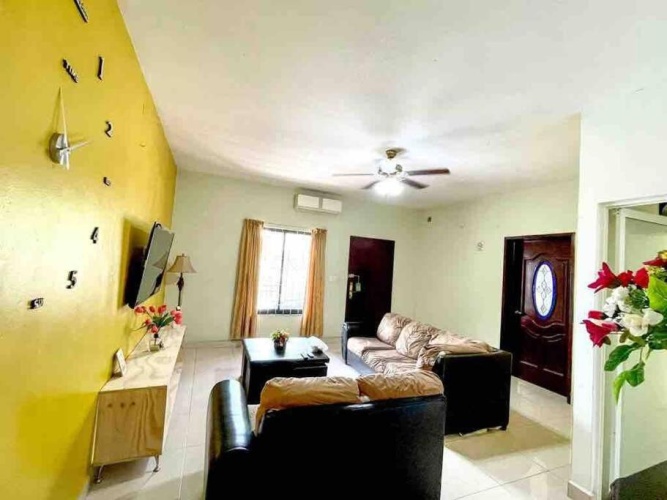 3 Bedrooms Cottage