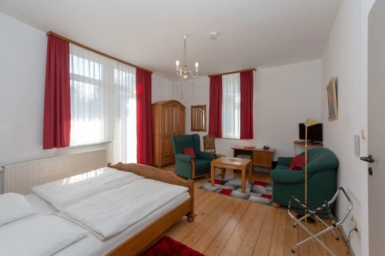 Comfort Twin room with city view