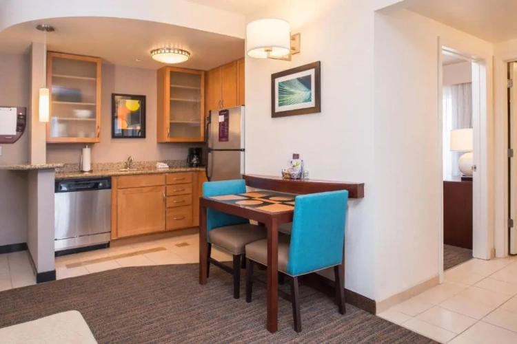 1 Bedroom Suite