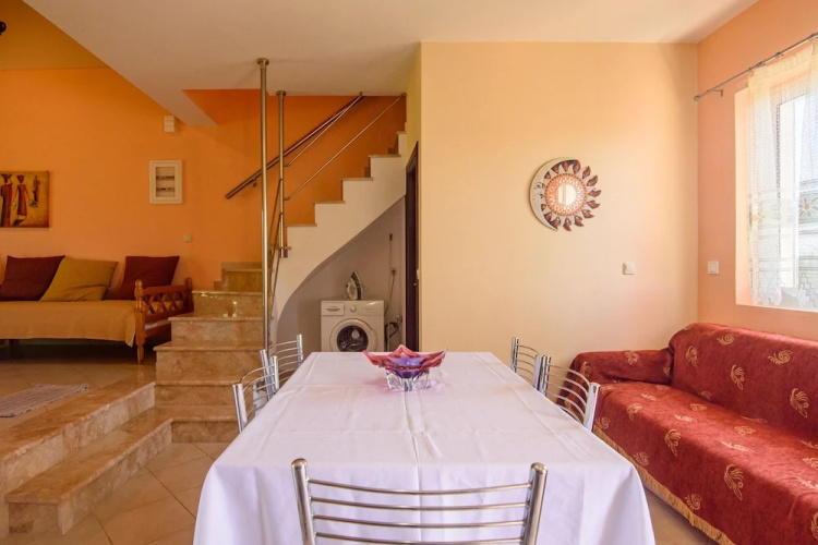Kyparissia Garden Retreat - Spacious Duplex