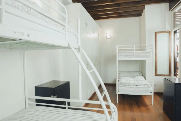 Granada INN Hostel