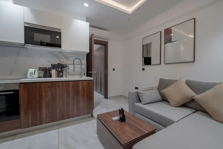 Junior Suite with balcony and with city view
