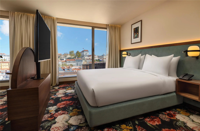 DUO Hotel Lisbon, Curio Collection by Hilton