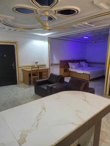 Deluxe Double Suite with city view