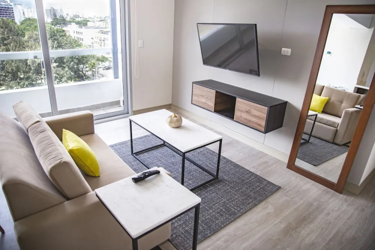 Trendy Host 360 Miraflores
