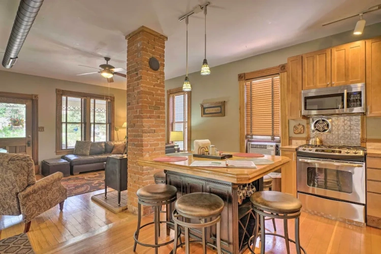 2 Bedrooms Cottage