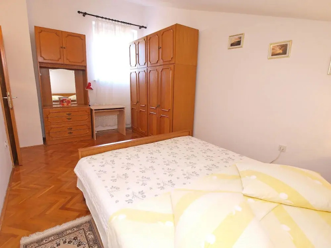 Apartment 761