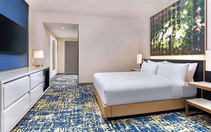 Deluxe room with city view