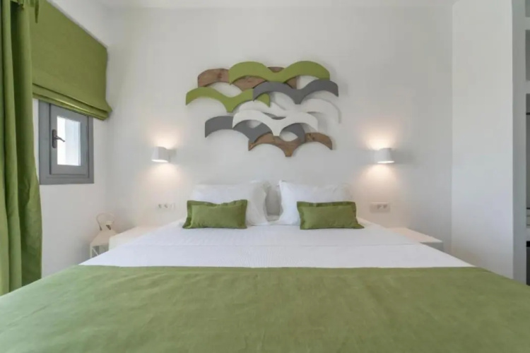 Black Coast Hotel Santorini