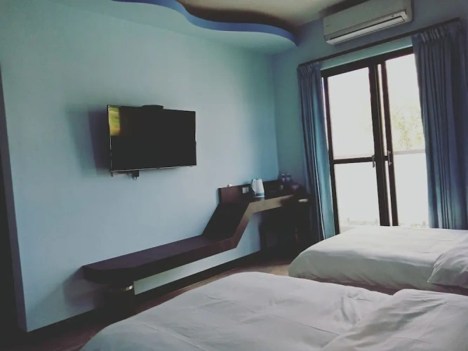 Standard Twin room with balcony