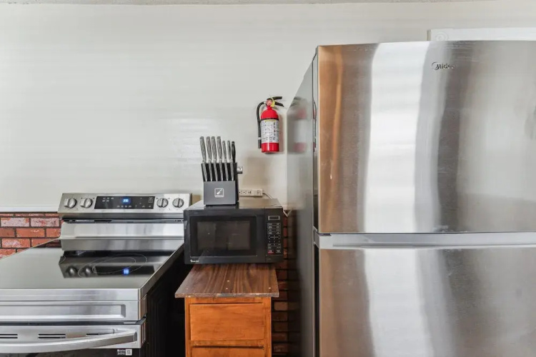 Snug Escape Close To Niagara Falls 2 Bedroom Home - Fort Niagara State Park, Youngstown