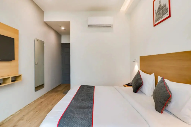 Jashn by OYO Rooms