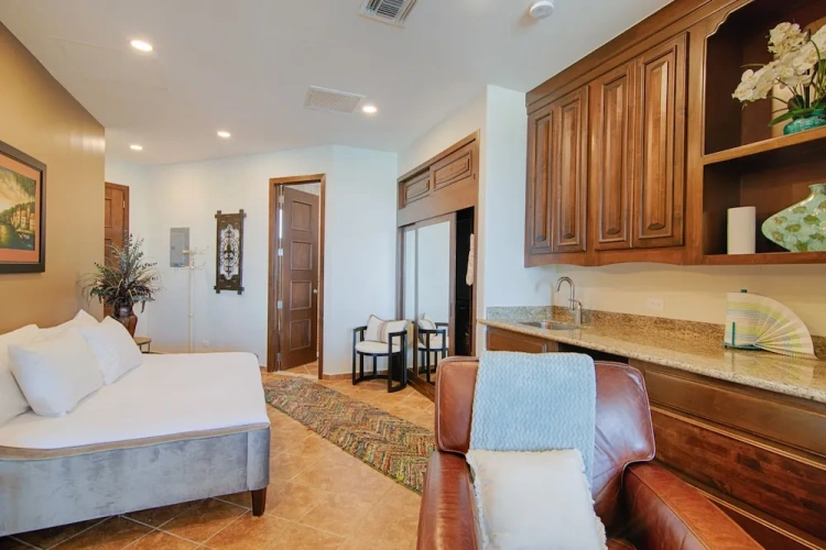 2 Bedrooms Deluxe Suite with ocean view