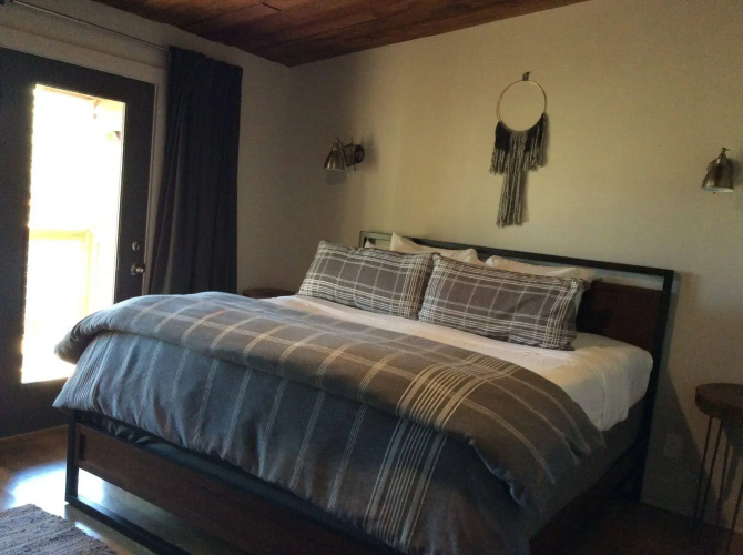Dancing Bear Lodge