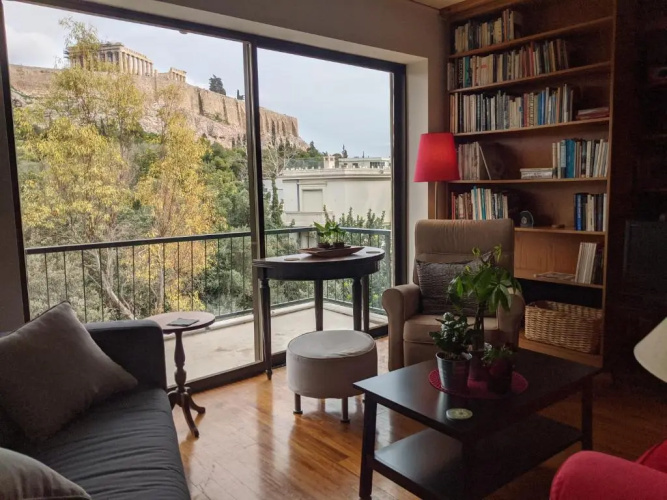 Holodek Apartments : Parthenon