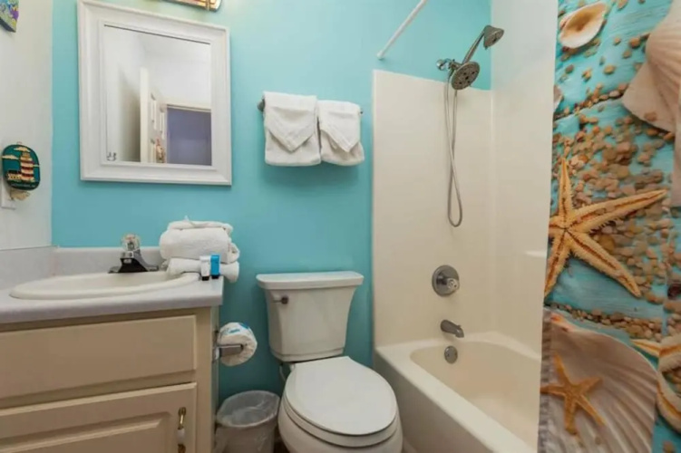 Blue Fish One by Meyer Vacation Rentals