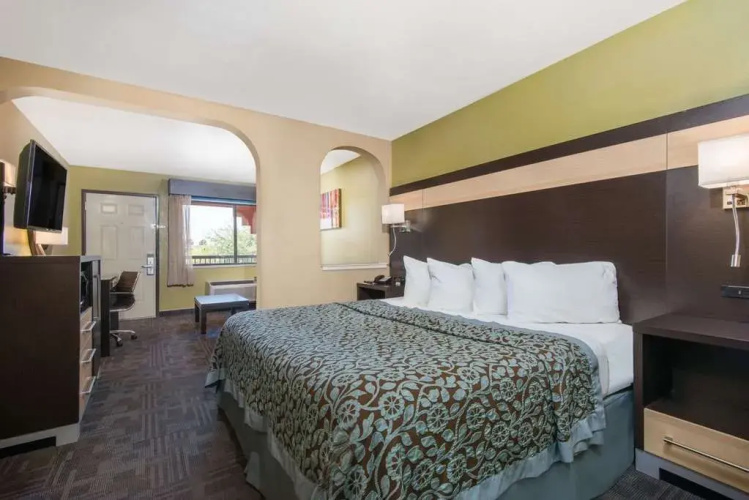 Days Inn By Wyndham Carlsbad, Nm