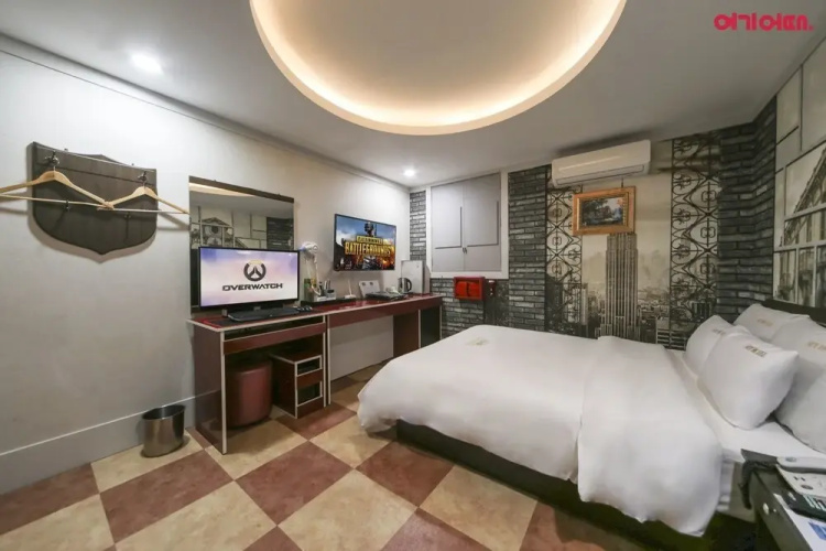 Sky Motel
