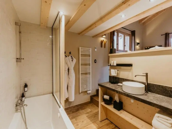 Standard Suite