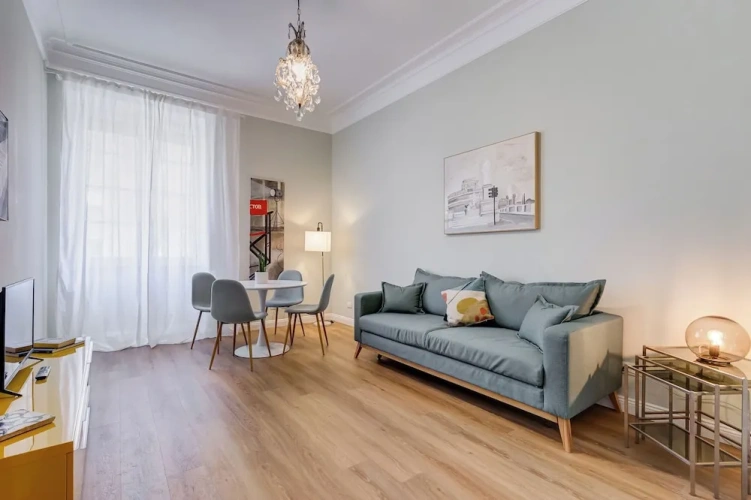 1 Bedroom Apartment with city view