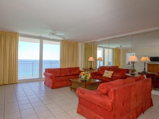 2 Bedrooms Double Apartment with ocean view