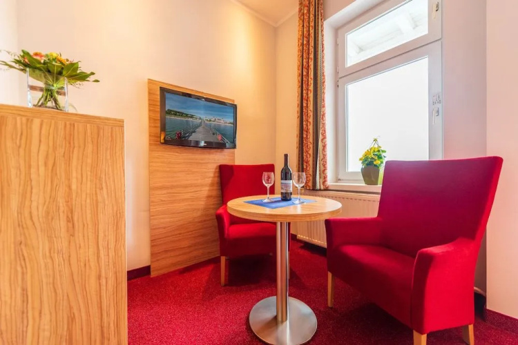 Strandhotel zur Promenade