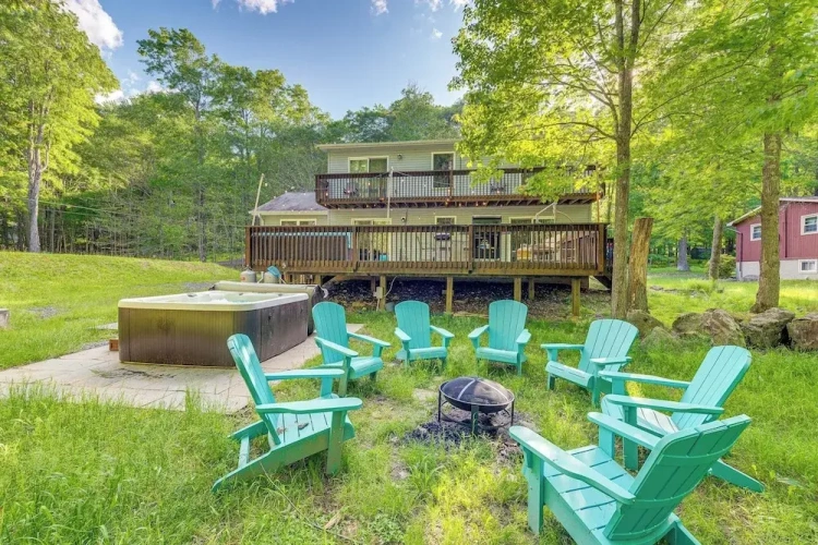 4 Bedrooms Cottage with balcony