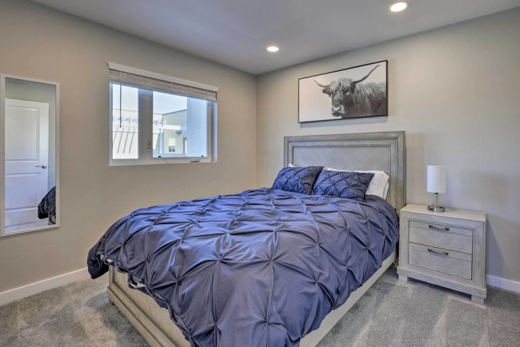 3 Bedrooms Apartment