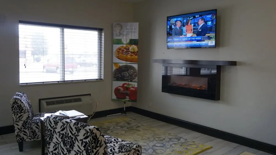 Quality Inn & Suites Lincoln near I-55