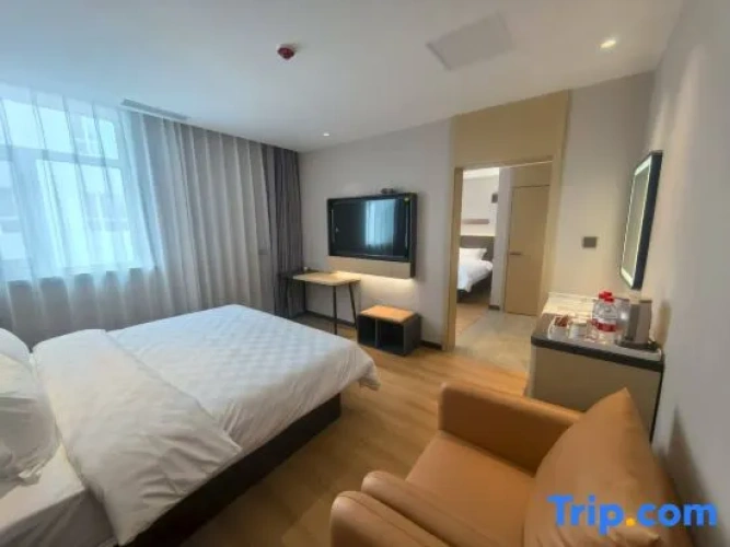 Deluxe Twin Suite