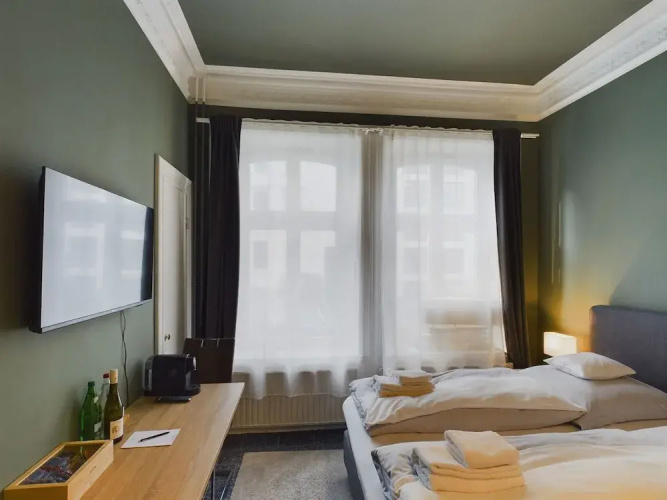 Art Apartments