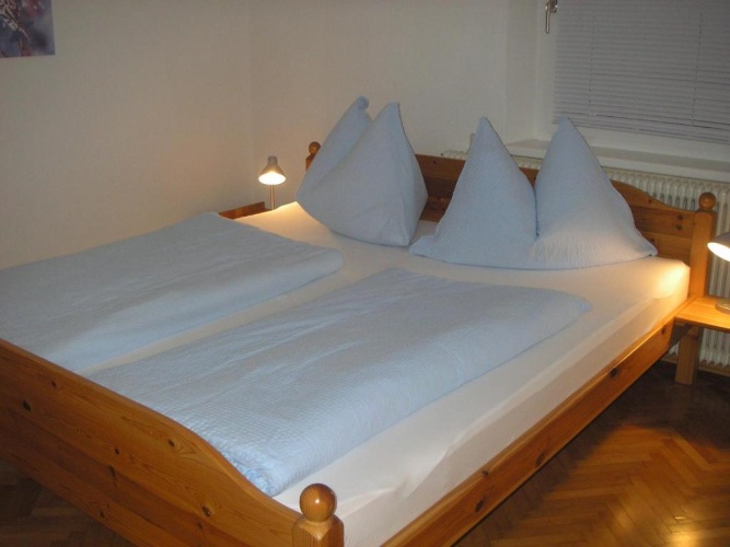 3 Bedrooms Apartment