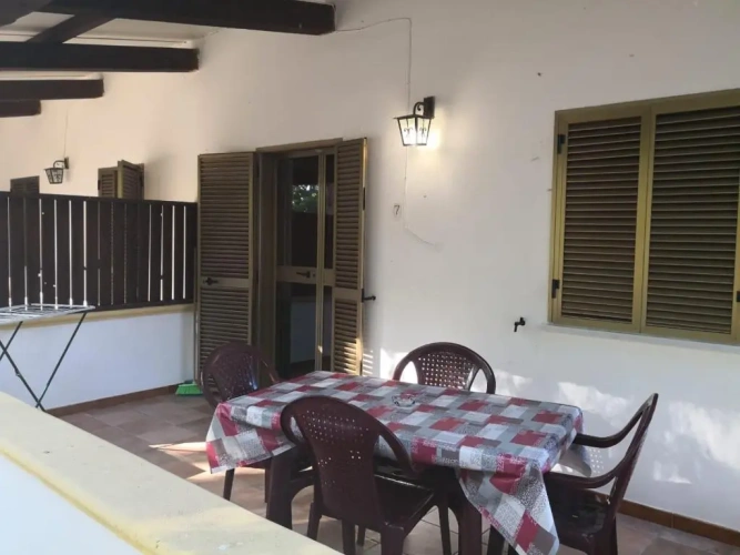 2 Bedrooms Quadruple Apartment with garden view