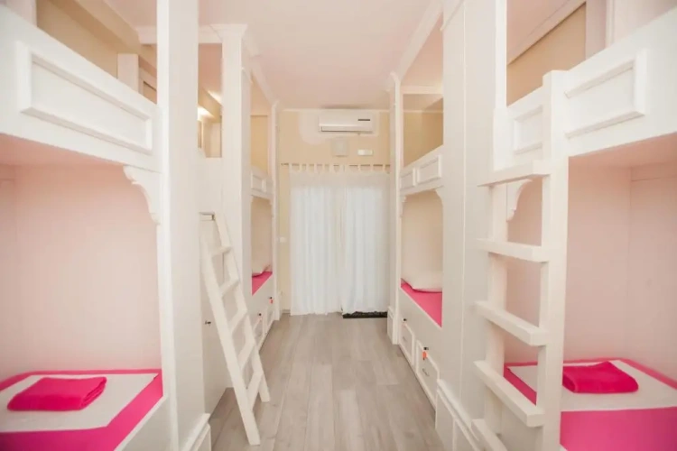 Bed in Dorm