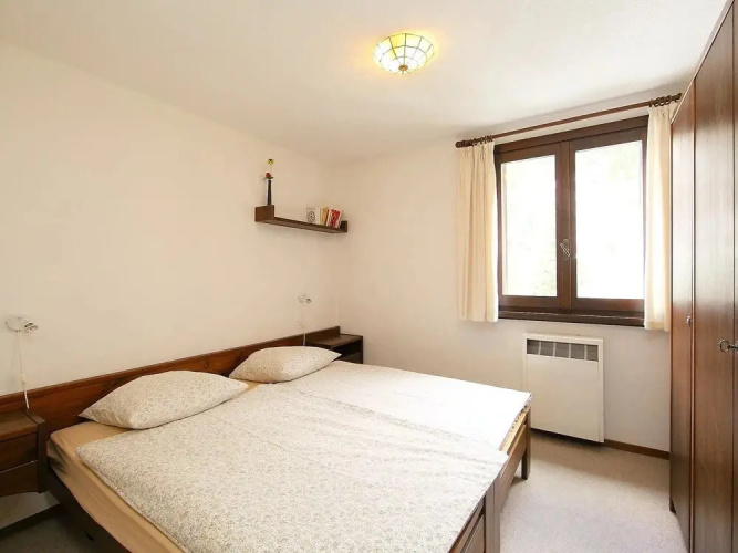 13-5 - One Bedroom