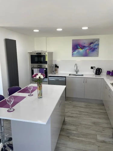 Ulverstons Little gem - Sleeps 2 - Free Parking