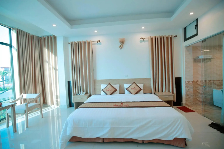 Anova Airport Hotel — Convenient & Friendly