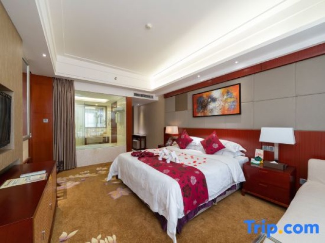 Deluxe Double Suite