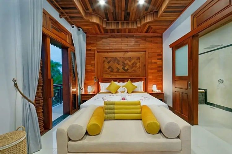 Presidential Suite with pool view
