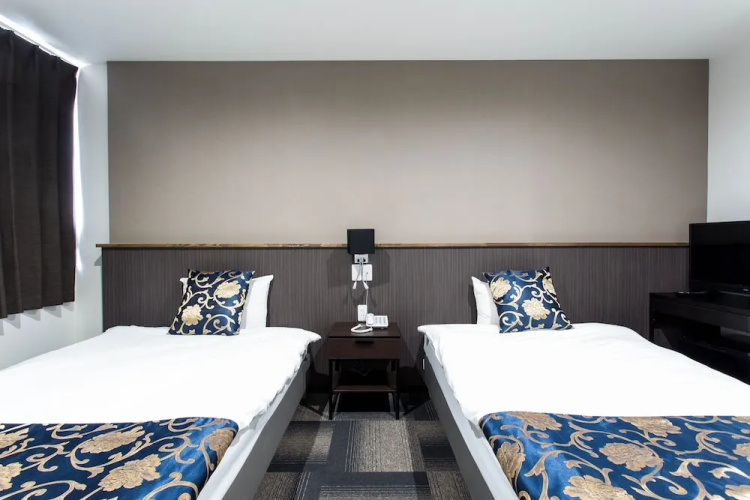 Holiday Pearl Hotel