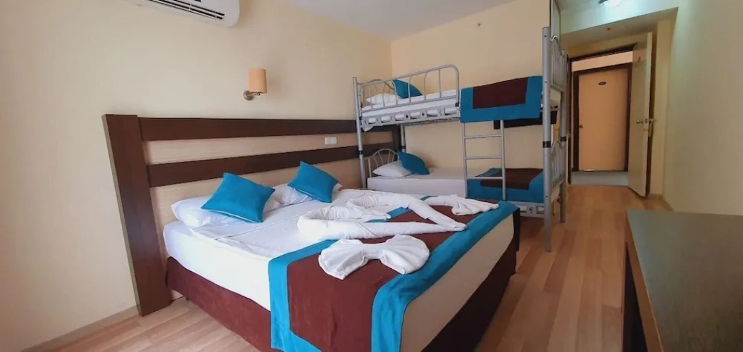 Business Triple room