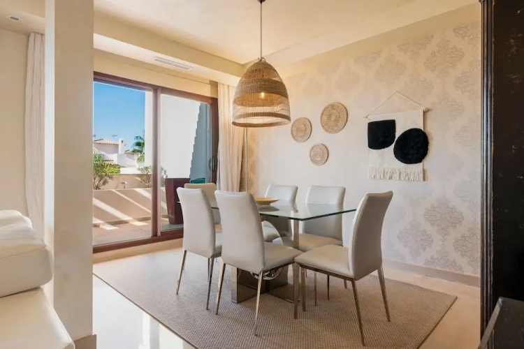 Stylish Apartment With Pool in Marbella - Ref M51