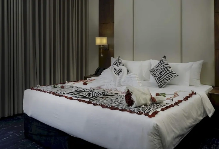 Honeymoon with Jacuzzi Suite