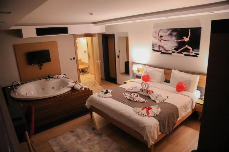 Şehrar Suit Hotel